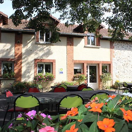Auberge De La Normandie Junhac Exterior photo