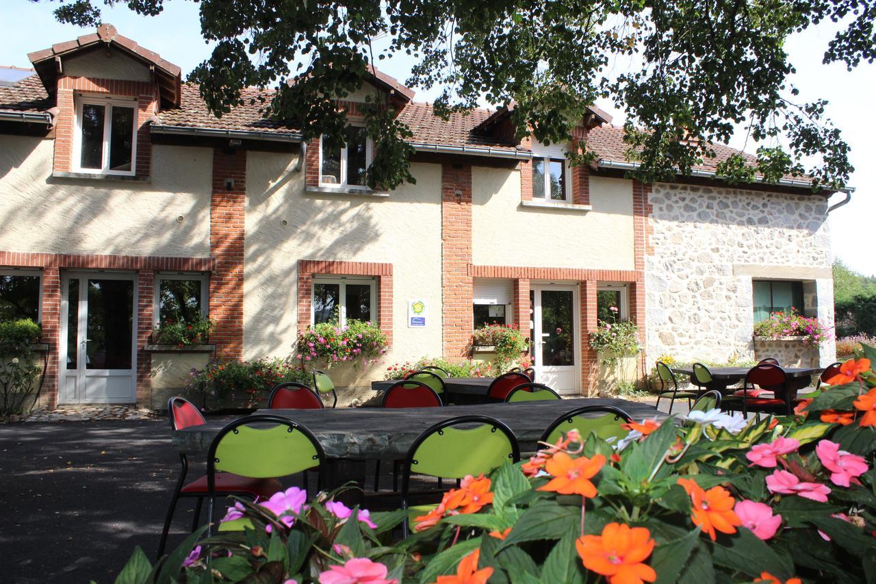 Auberge De La Normandie Junhac Exterior photo